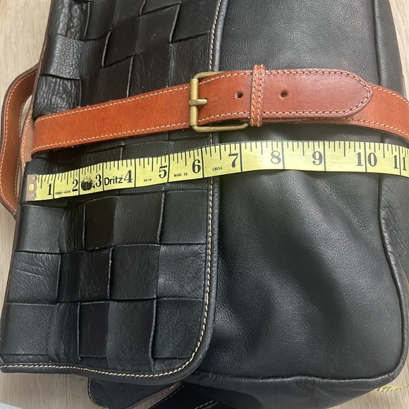 I Magnin Vintage Made in Italy Beautiful Black Leather Bag also Crossbody - Picture 9 of 16